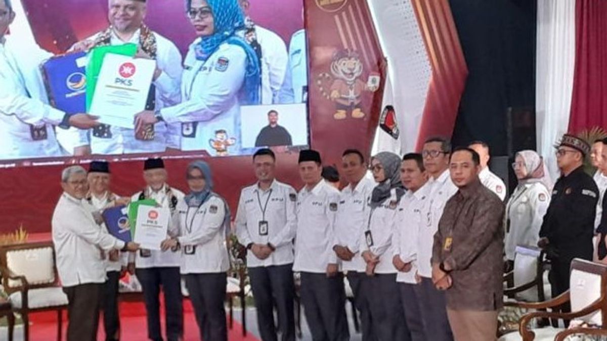 Naik VW Kodok Biru, Ahmad Syaikhu-Ilham Habibie Daftar Pilgub Jabar ke KPU  