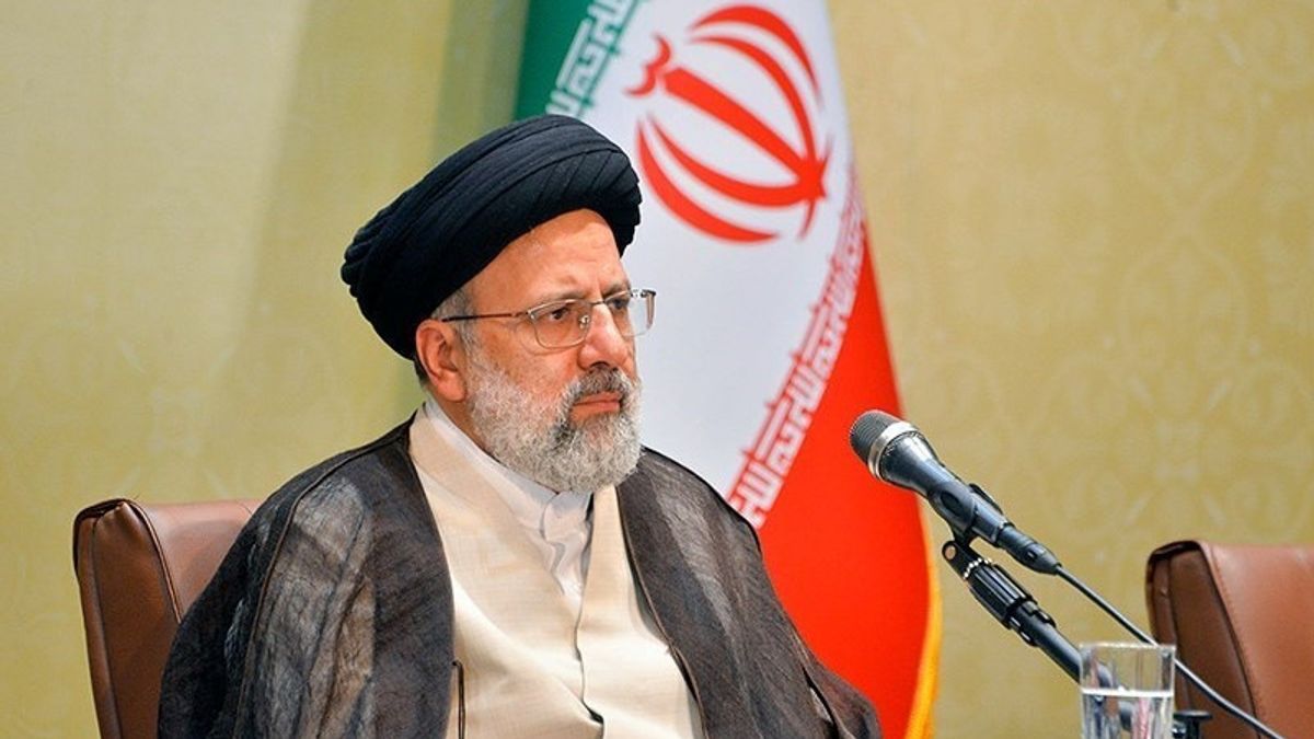 イラン大統領は、何百人もの女子学生の中毒の波の背後にあるテヘランの敵を非難します
