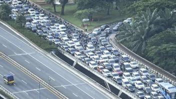 Urai Kemacetan Jakarta Jangka Pendek, Dishub Bakal Tutup U-Turn 27 Titik Hingga Terapkan Jalan Satu Arah