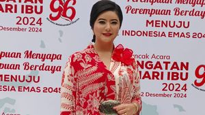 ستطلق المرشحة النهائية ل Putri Indonesia Qory Sandioriva فيلم كوميدي ، وشارك فيها ممثلون كوميديون محليون في ميدان