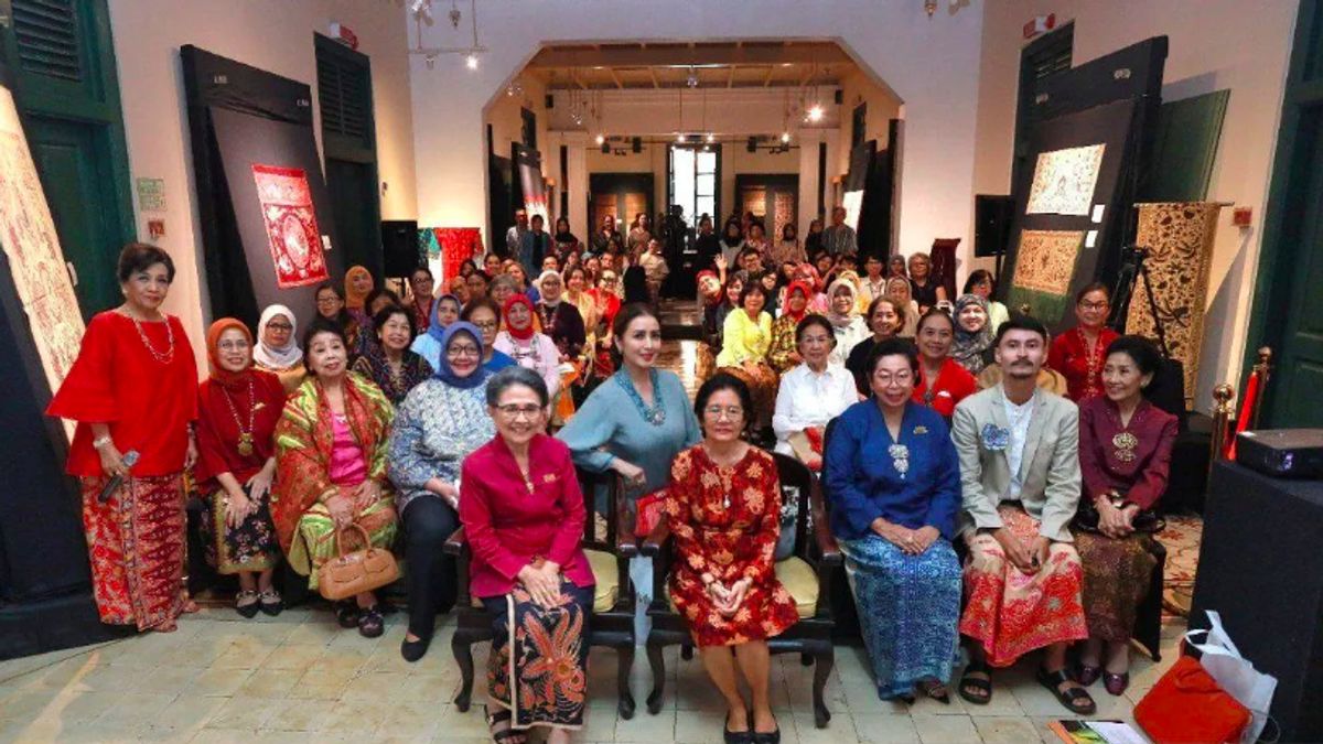 Wastra Tradisional sebagai Wujud Akulturasi Budaya Nusantara dan Tionghoa