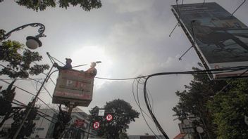 Pemkot Bandung Targetkan Jalan Riau Bebas Kabel Udara Tahun Ini