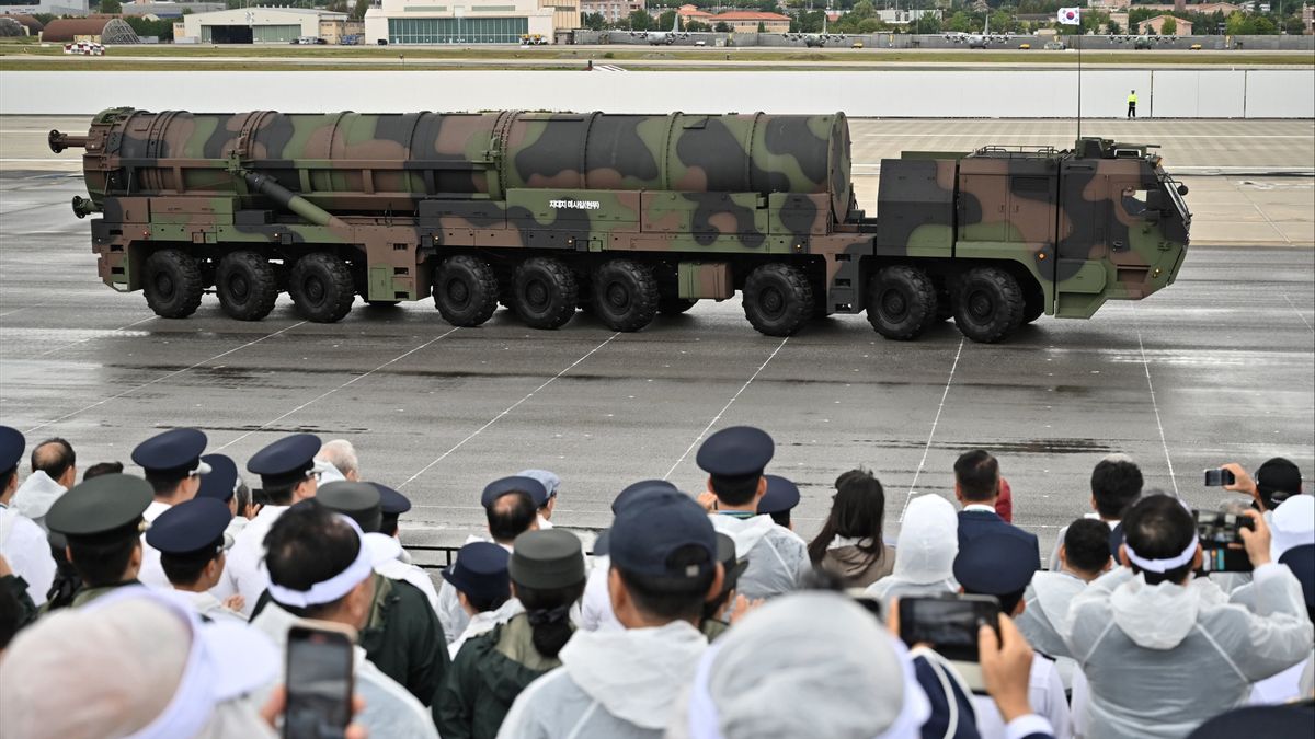 Perdana, Korea Selatan Pamerkan Rudal Monster Hyunmoo-5 di Hari Angkatan Bersenjata