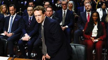 Zuckerberg est accusé d’avoir bloqué les restrictions sur le contenu sexuel dans un chatbot AI pour les enfants de moins de 13 ans