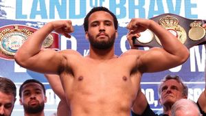 Jika Batal Lawan Usyk, Moses Itauma Jadi Opsi Joseph Parker