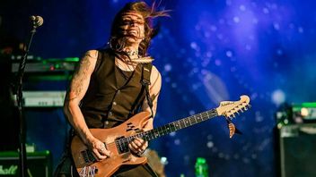 Nuno Bettencourt Reveals Reasons For Extreme Not Release Many Albums