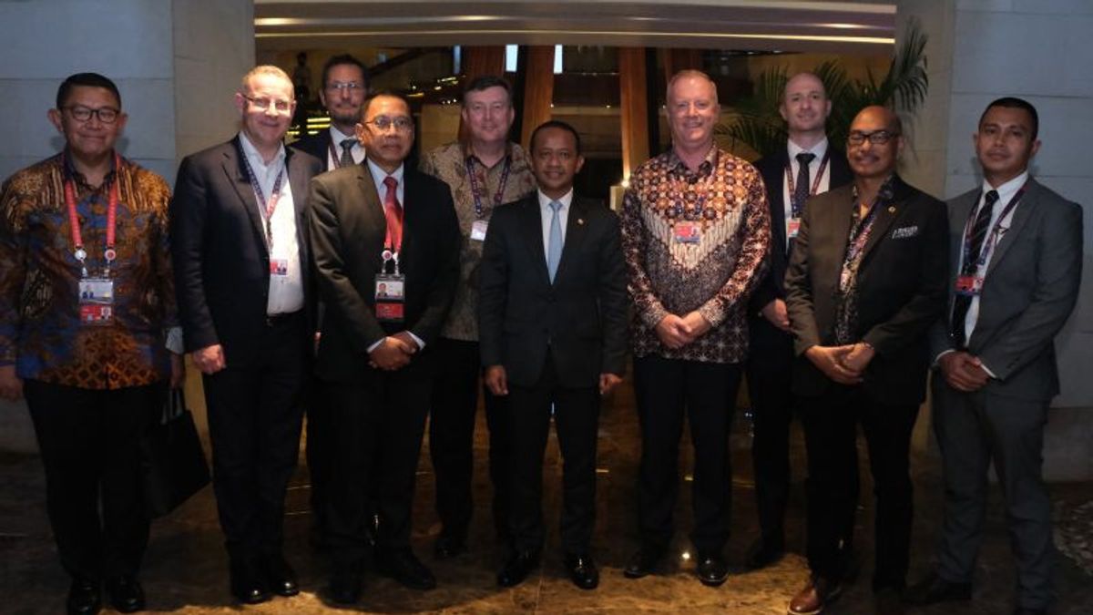 Ajak Beberapa Bos Perusahaan Australia Kembangkan Ekosistem Kendaraan Listrik Indonesia, Menteri Investasi: Negeri Kangguru Penghasil Lithium Terbesar