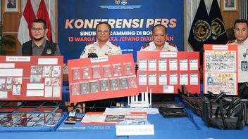 Involved in 'Scamming' in Sentul, 13 Japanese Foreigners Immediately Deported by Immigration