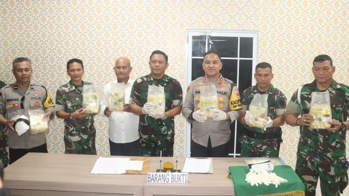 Polres Karimun Usut Penemuan Tas Berisi 9 Kilogram Sabu di Pesisir Pantai