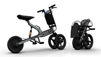 Toyota Showcases Three-Wheel Vehicle for Urban Compact Mobility