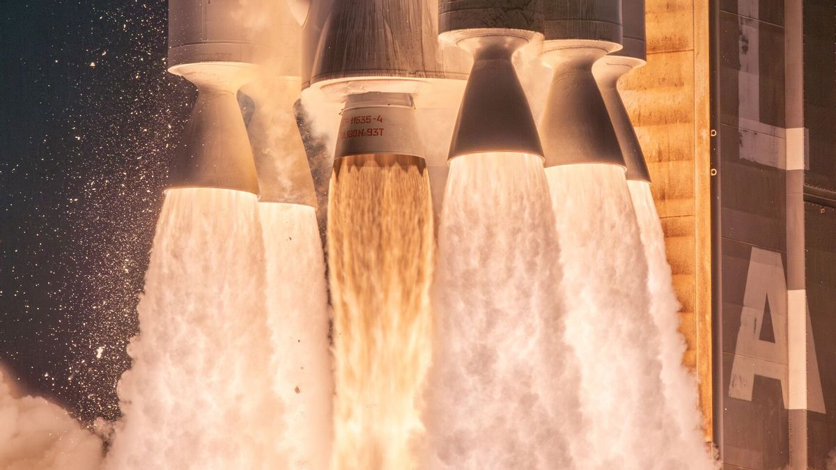 亚马逊发射了SpaceX拥有的猎鹰9火箭的奎珀卫星