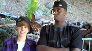 Capture d'écran d'une interview 'Soupçonnée' par P Diddy et Justin Bieber Sortez les commentaires des internautes