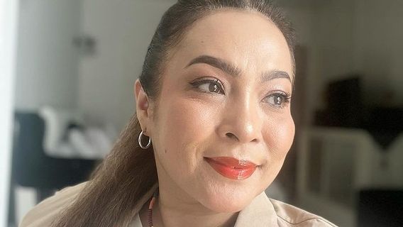 Rieka Roslan souligne que AKSI n’a pas accordé de licence directe pour les musiciens et le café