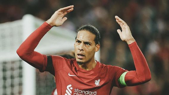 Unable To Accept Liverpool Criticized By Pandits, Van Dijk Gives A Menohok Reply