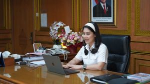 نائب الوزير إيسيانا يطلب من الآباء التحكم بحكمة في ألعاب الأطفال
