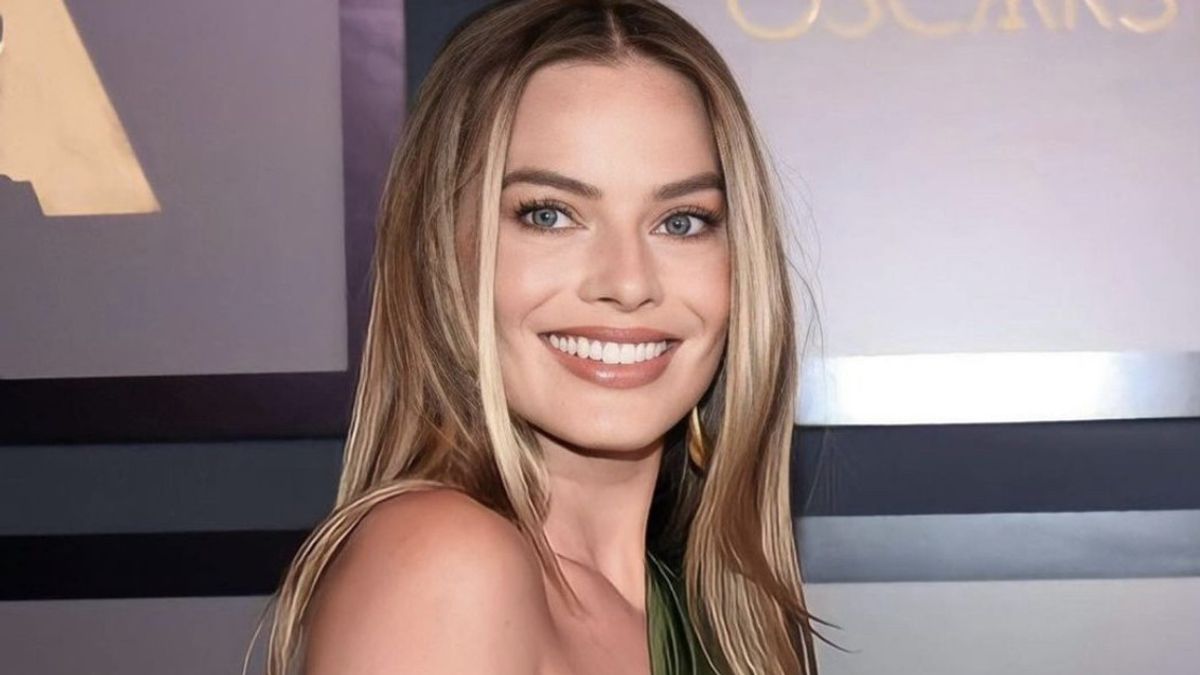 Simple Care, Margot Robbie's Secret To Maintain Facial Beauty, From Sunscreen To Facial Oxygen