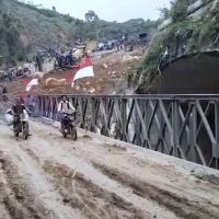 TNI Rampung Bangun 32 Jembatan Bailey di Lokasi Bencana, Kebut 40 Jembatan Aramco