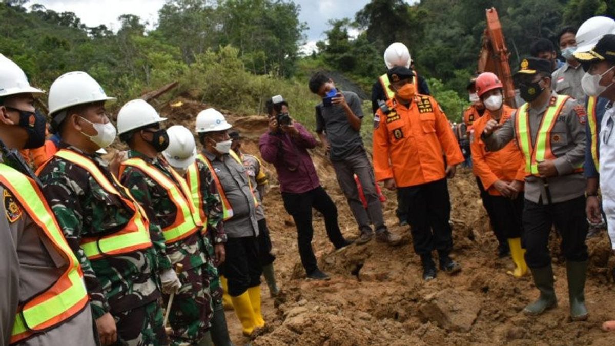 Tim Gabungan Lakukan Evakuasi Longsor PLTA Batang Boru, 5 Ditemukan 8 Masih Hilang