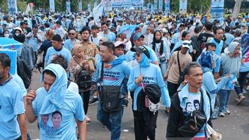 Membludak, Sebagian Massa Pendukung Prabowo-Gibran Pilih Keluar  GBK