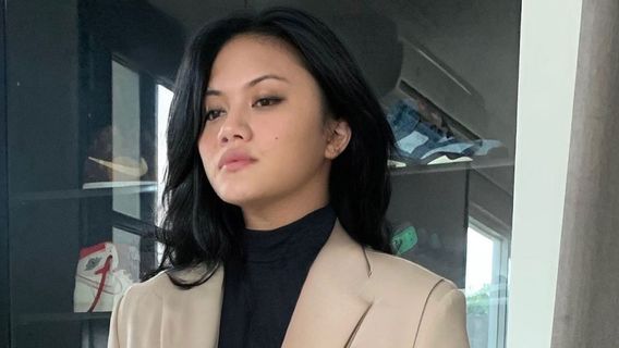 5 Artis Indonesia Bagikan Foto dengan FaceApp, Pangling dan Lucu!