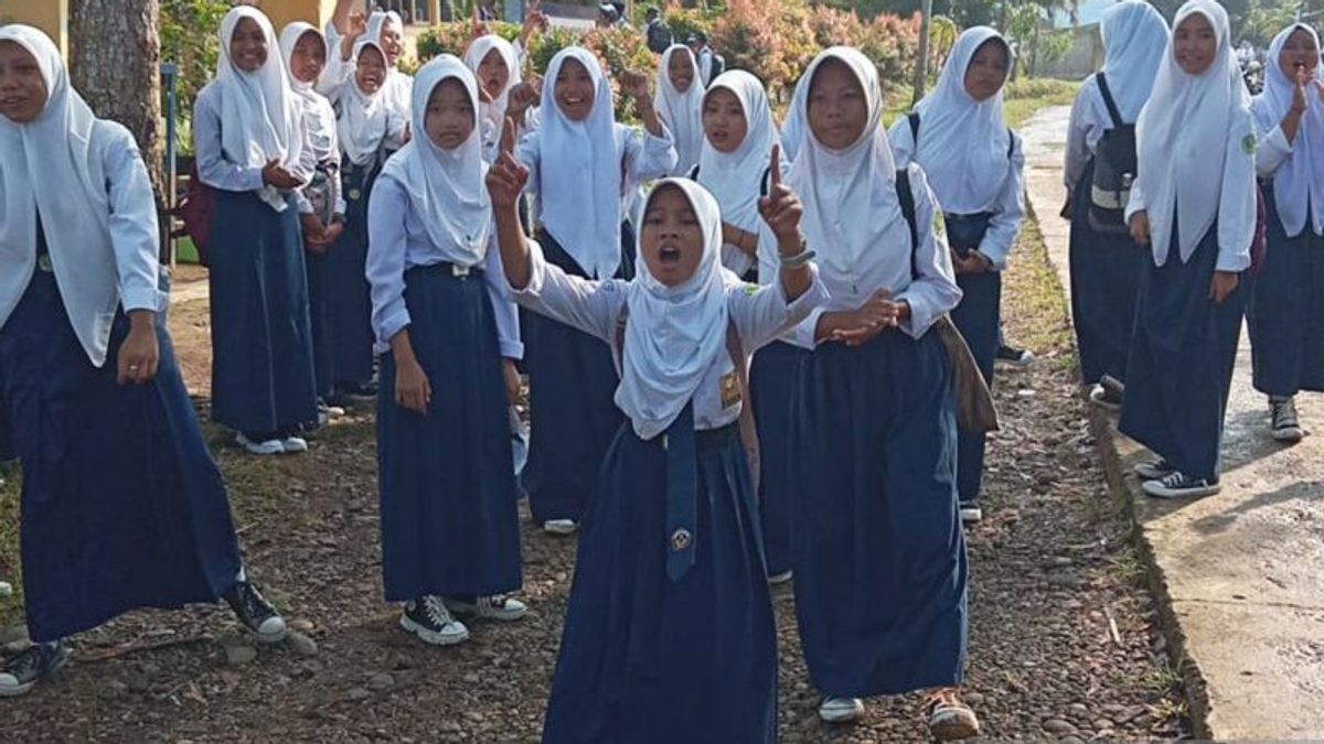 Dinas Pendidikan Siapkan Opsi Mutasi Menyusul Aksi Demo Siswa SMP di Mukomuko Tuntut Kepsek Diganti