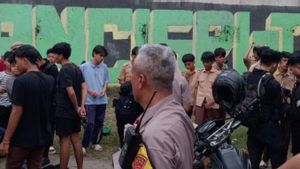 Deux étudiants à Bogor ont été blessés à la tête, la police a été poursuivie