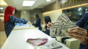 Rupiah Lagi-lagi Cetak Rekor Terlemah Sepanjang Sejarah, Dolar AS Tembus Rp17.856