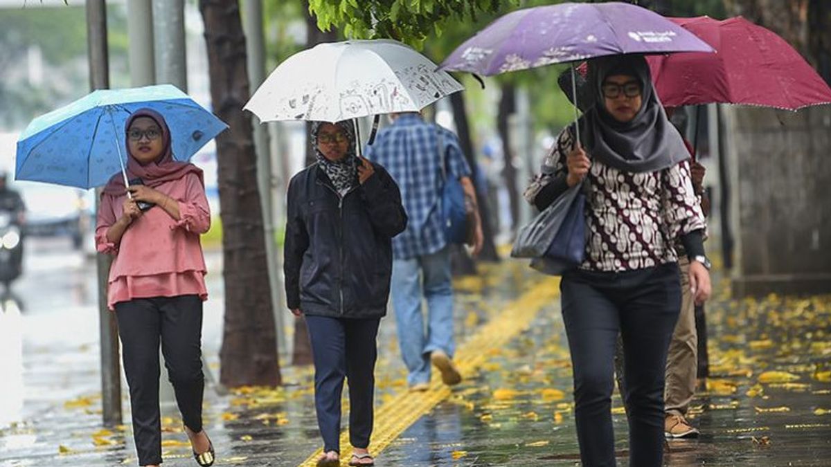 Cuaca Selasa Jakarta 7 Januari: Hujan Ringan Merata di Berbagai Wilayah