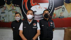Patroli Prokes, Ditresnarkoba Polda Metro Jaya Masih Temukan Kerumunan Pengunjung Tak Bermasker di Tempat Hiburan Malam 