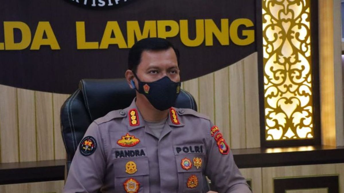 Lampung Police Provide Vaccination Services For Homecomers