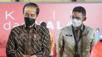 Bimbim Slank, Cak Lontong Et Nicholas Saputra Vaccinés, Témoins Par Jokowi, Anies Baswedan Et Sandiaga Uno