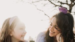 6 Pelajaran yang Bisa Diambil Anak Perempuan dari Ibunya