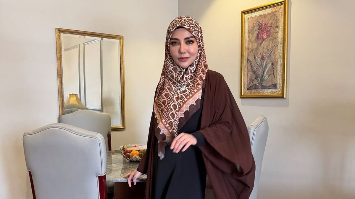 Bella Shofie révèle la raison du retrait de la DPRD, l'accent d'aujourd'hui sur les vêtements en sous-vêtements
