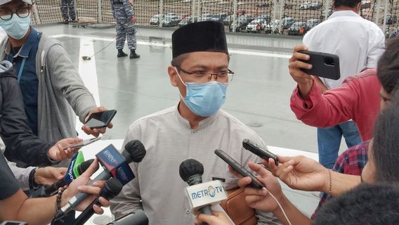 Keluarga Korban Sriwijaya Air SJ-182: Saat Tabur Bunga, Terbayang Wajah Kakak Saya   