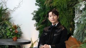 Song Joong Ki dan Park Ji Hyun Dapat Tawaran Drama Romansa, Bakal Reuni?