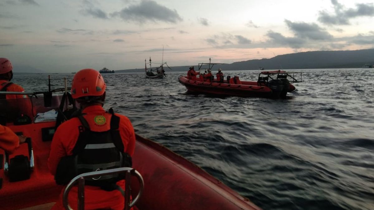 Berita Terbaru Pencarian Korban KMP Yunicee: Tim SAR Temukan 20 Pelampung, 11 Orang Masih Hilang 