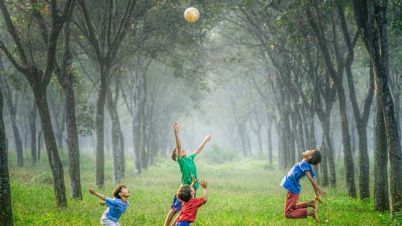 Romantisme Permainan Tradisional Anak-anak yang Sarat Filosofi