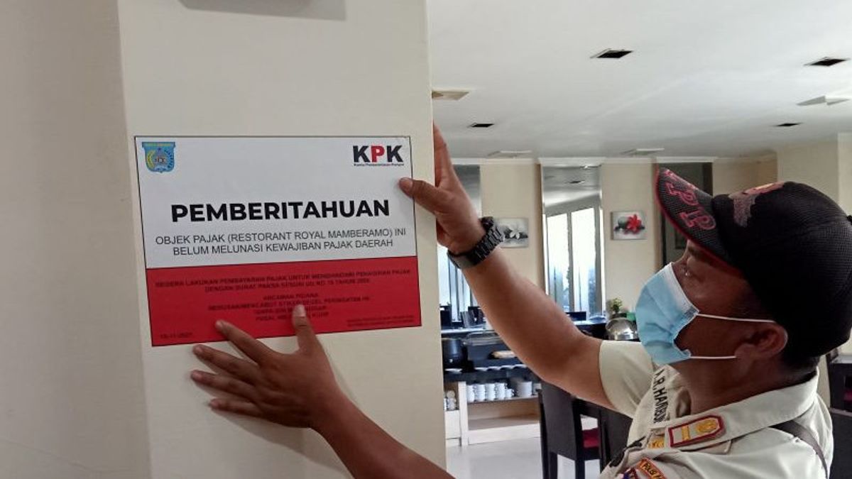 KPK Pasang Stiker Tunggakan Pajak 6 Hotel di Sorong