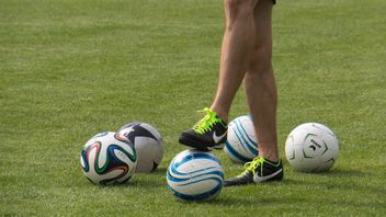 足球界有4种类型的传球,哪一个最有可能产生进球?