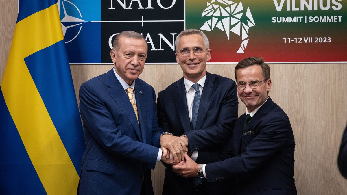 President Erdogan's Party And Turkey's Opposition Provide NATO Membership Accession Support For Sweden