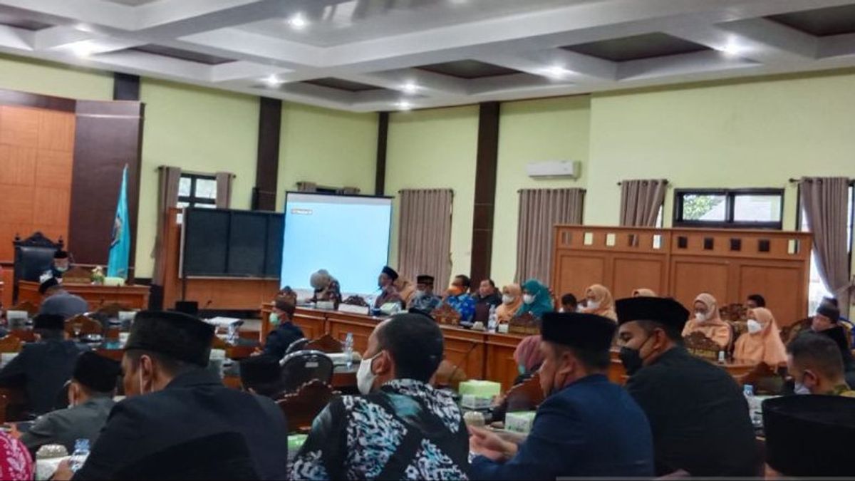بانغكا تينغاه DPRD تعقد جلسة عامة لإقالة نائب الوصي