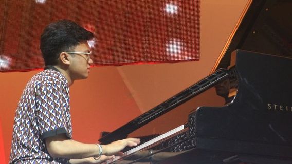 Java Jazz 2023の2日目の要約:ジョーイ・アレクサンダーとコリー・ウォンが聴衆に催眠術をかけたアクション