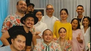 Bunga Citra Lestari And Tiko Aryawardhana Wear Eid Uniforms, Warganet Speculation Strengthens