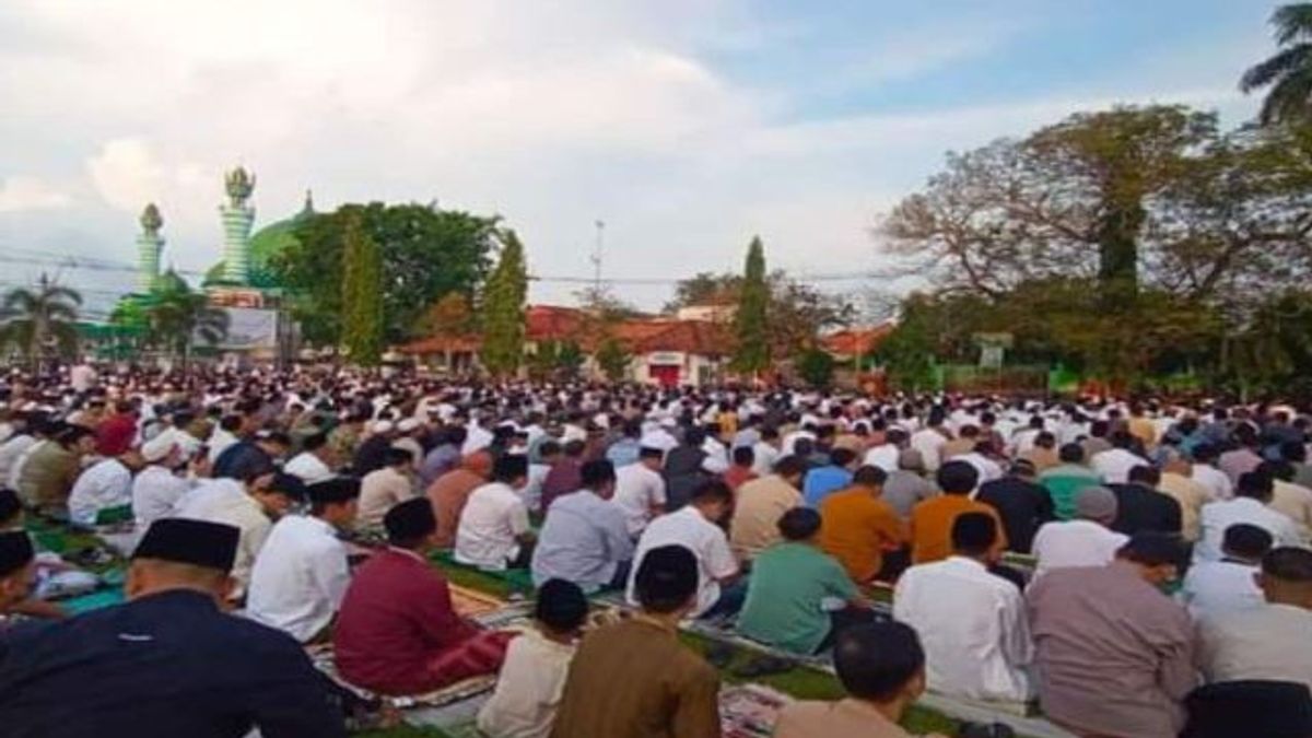 Polisi Jaga Salat Id Warga Muhammadiyah di Pamakesan