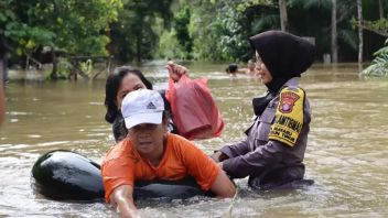 Waspada Bencana, Kapolres Katingan Kalteng Perintahkan Kapolsek Bikin Video Pantauan Banjir untuk Info ke Warga