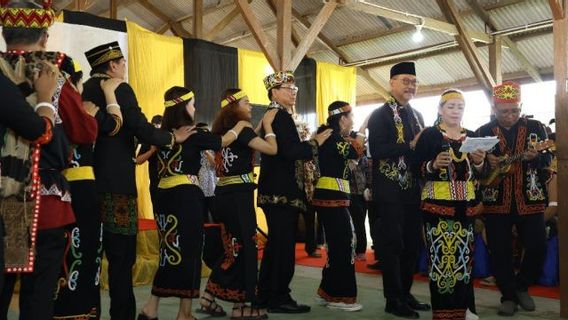 OIKN Fasilitasi Ritual Adat Dayak-Paser Sebagai Restu Pembangunan IKN