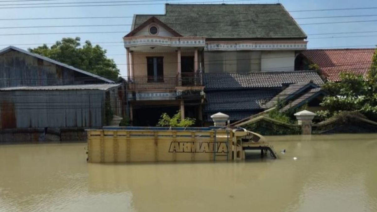 BNPB: تم تمديد فترة الاستجابة الطارئة لفيضان ديماك-كودوس لمدة 14 يوما