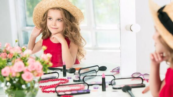 Quand les enfants peuvent-ils porter des parfums? Faites attention aux effets secondaires