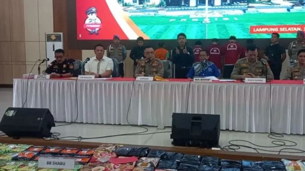 Confiscated 64 Kg Of Crystal Methamphetamine Worth IDR 96 Billion In Lampung, Police Secure 6 Men