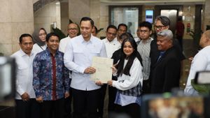 Leave The Certificate To The Artist Nirina Zubir, AHY: We Beat The Land Mafia Seriously